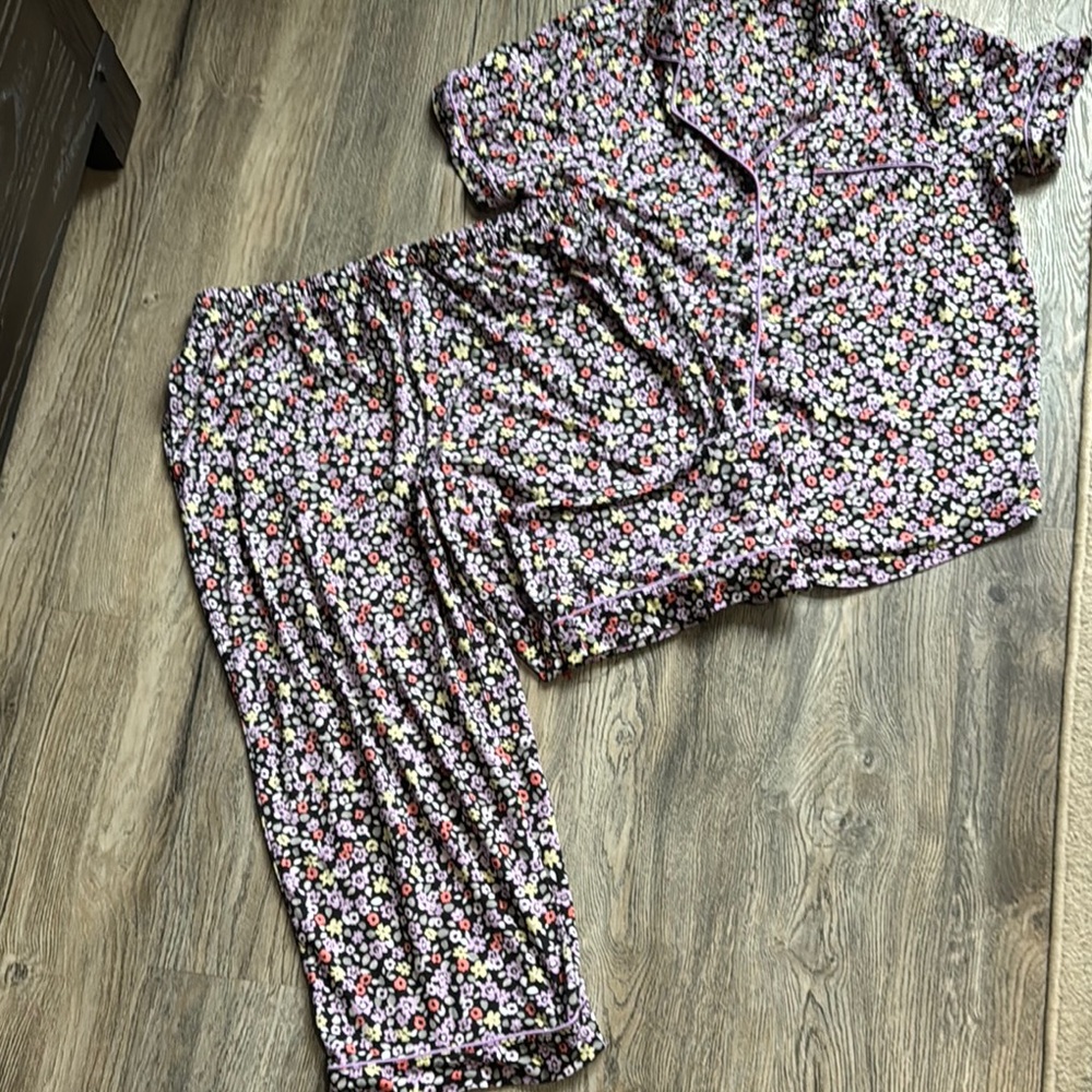 Secret Treasures Floral Lounge Set - Black and Purple